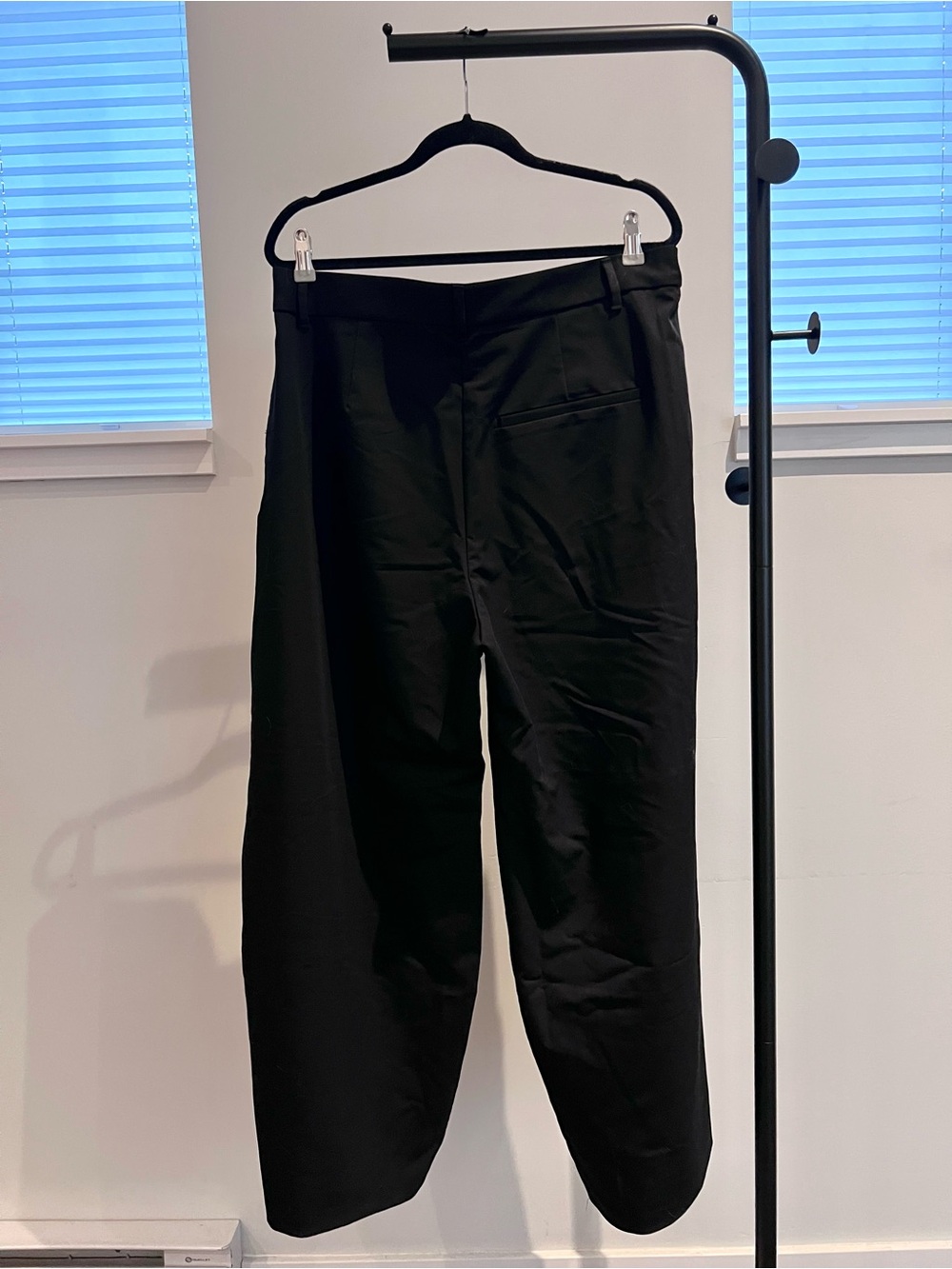 Berksha Black Foldover Baggy Trousers - Picture 2 of 4